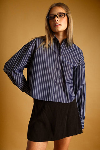 Small STRIPED BUTTON FRONT CROP SHIRTS: BROWN