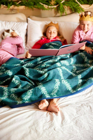 Mistletoe Branches Blanket: Original