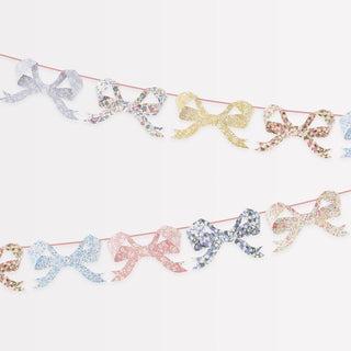 Bow Garland