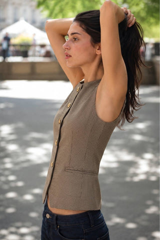 CHECK BUTTON FRONT VEST: Brown / S
