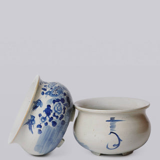 Rustic Bird & Flower B&W Porcelain Bulbous Cachepot