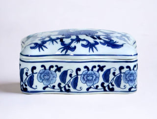 Lidded Box, Chinoiserie Deer Design In Blue or Red: Red