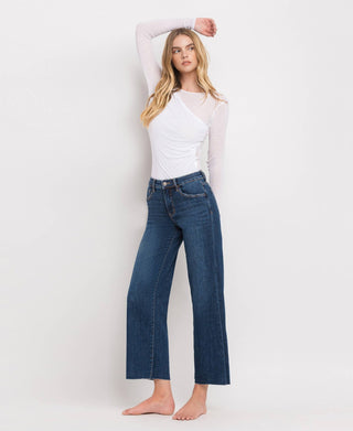 MID RISE DARK WASH WIDE LEG JEANS LV1311: / 24