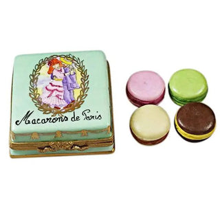 Square Box With Macarons De Paris